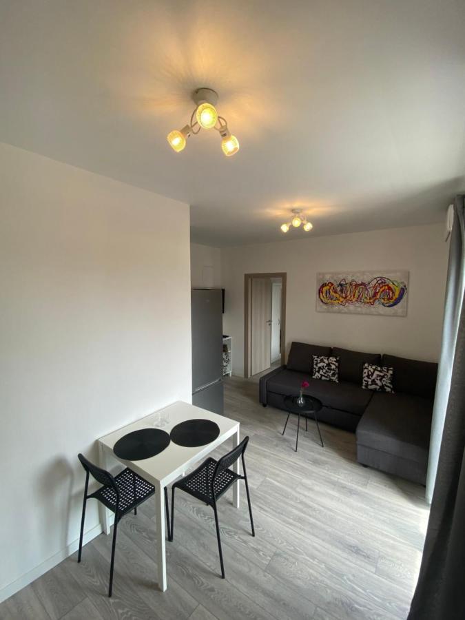 Apartments Ena Kaštela Екстериор снимка