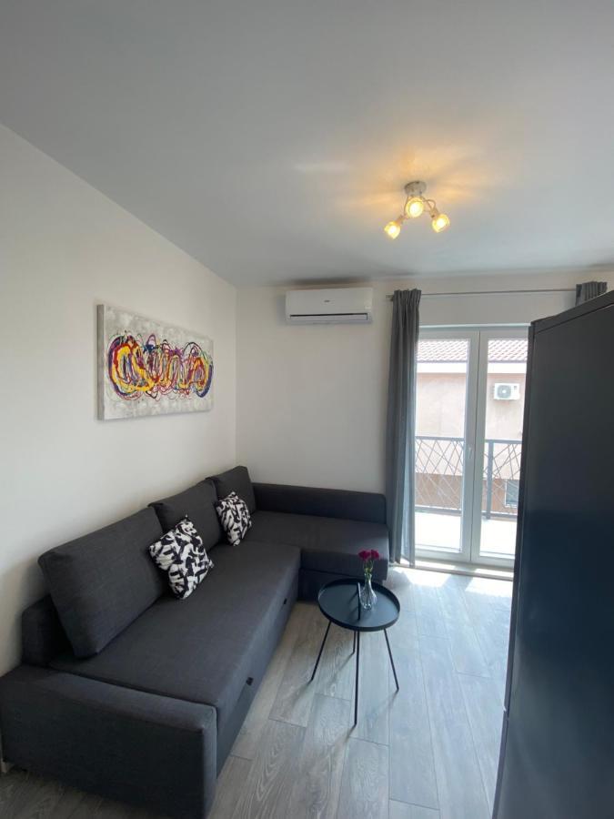 Apartments Ena Kaštela Екстериор снимка