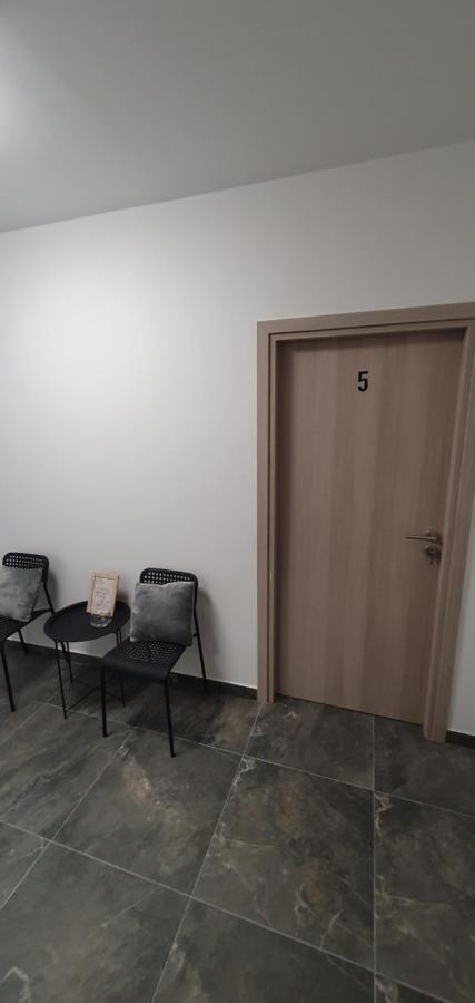 Apartments Ena Kaštela Екстериор снимка