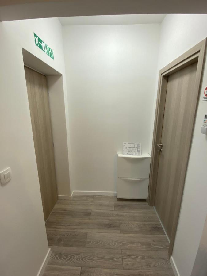 Apartments Ena Kaštela Екстериор снимка