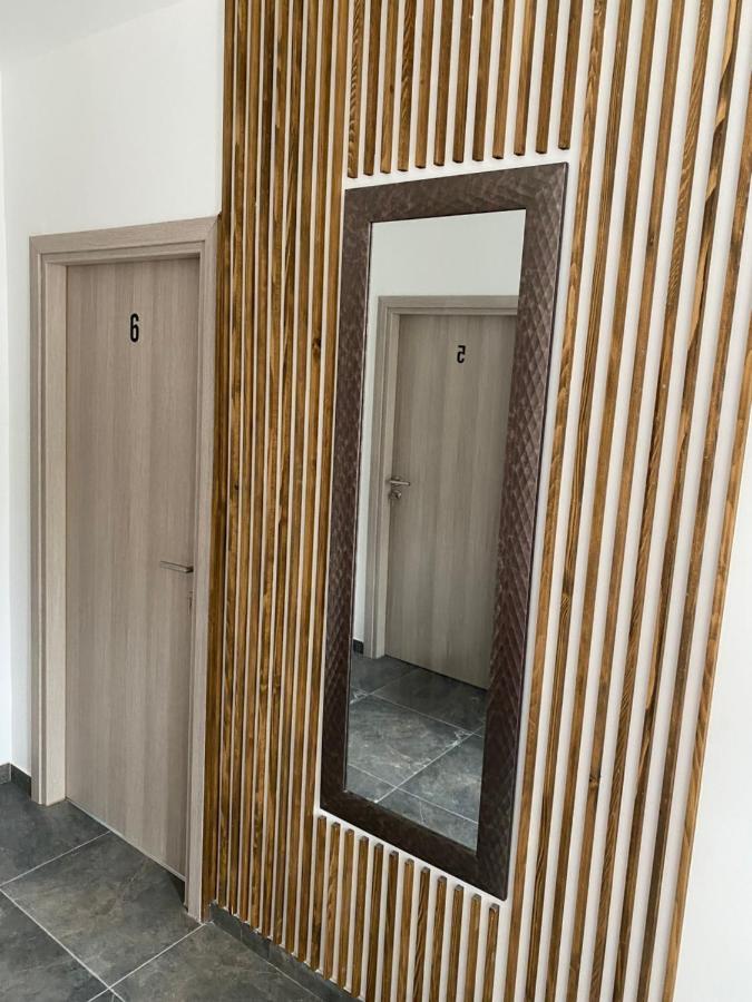 Apartments Ena Kaštela Екстериор снимка