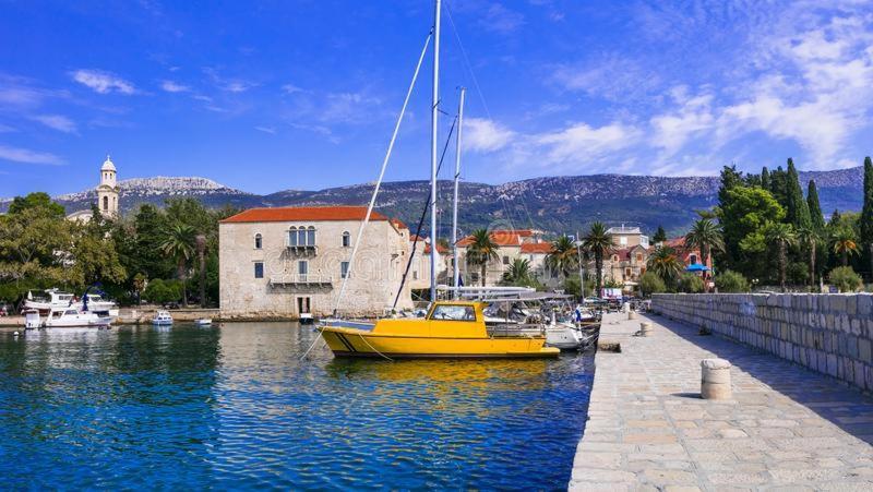 Apartments Ena Kaštela Екстериор снимка